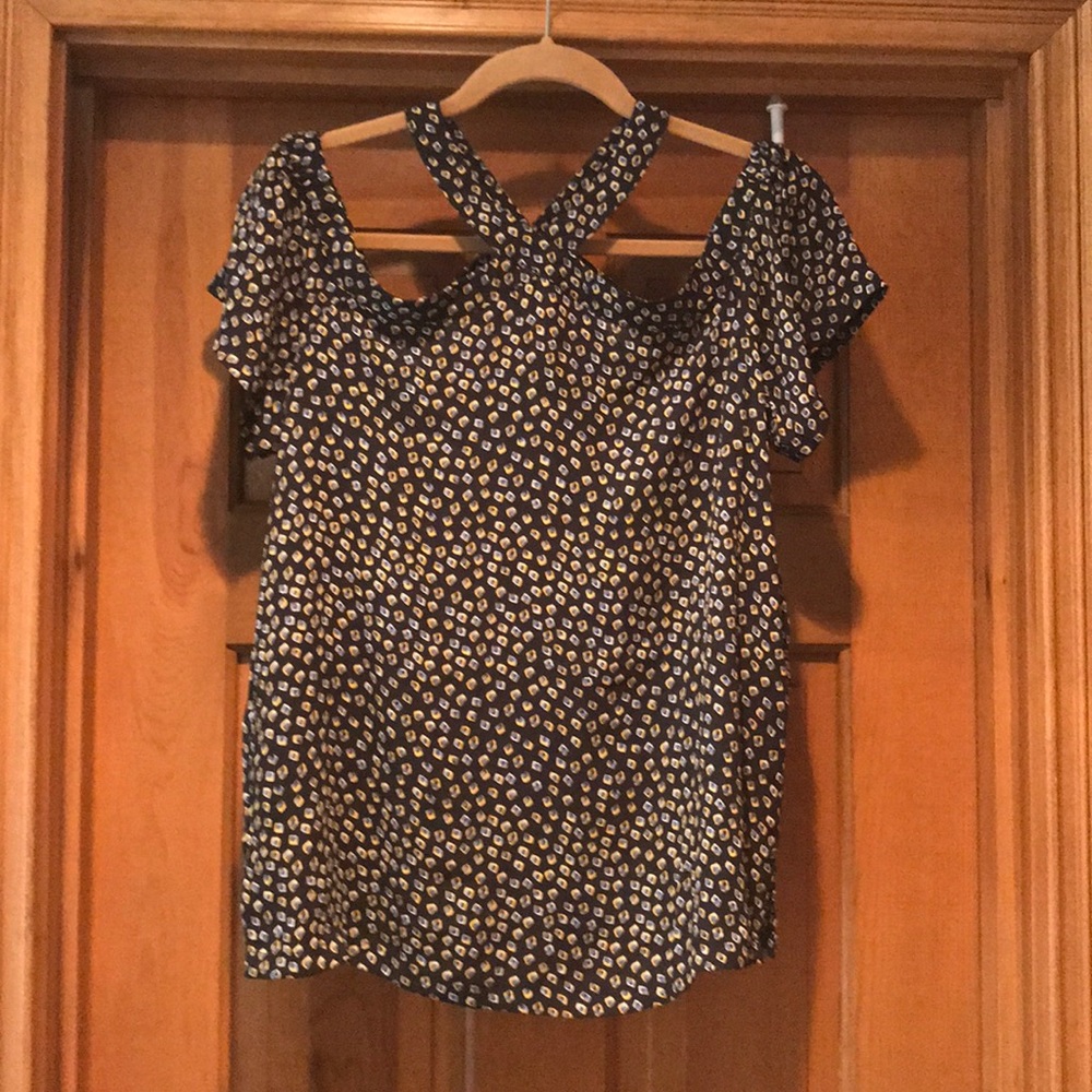 Cold shoulder short sleeve top